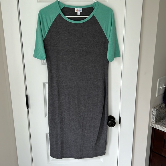 LuLaRoe Dresses & Skirts - LuLaRoe Julia Dress
